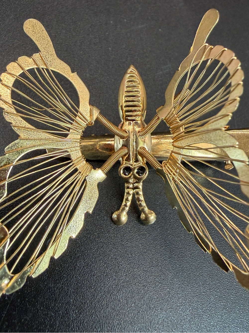 2 Vintage Gold Tone Moving Butterfly Hair Clip Fluttering Wings Alligator Clip - Picture 7 of 7